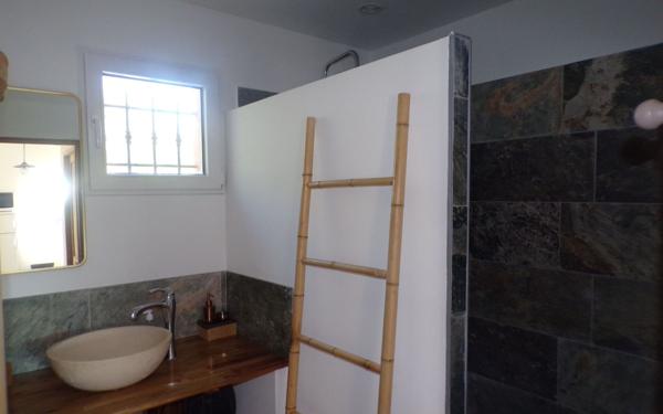 Maison à vendre    2 pièces • 47 m2 Cabrières-d'Aigues