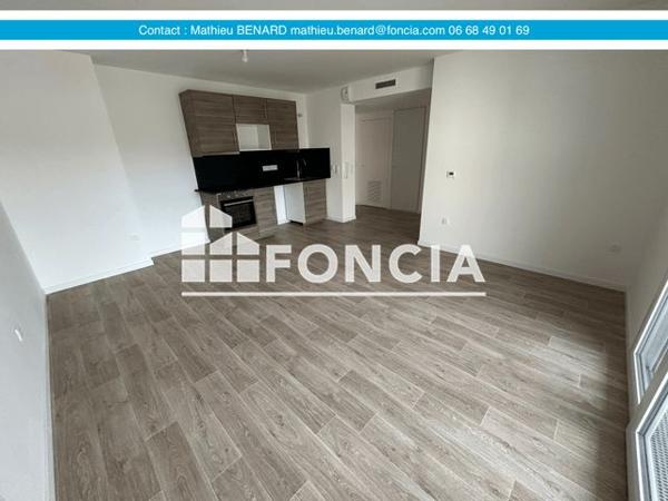 Location Appartement 3 pièces 57.69 m² - 19 QUAI CAMERE ET 38 AVENUE DE PARIS Vernon 27200