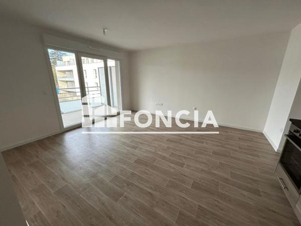 Location Appartement 3 pièces 57.69 m² - 19 QUAI CAMERE ET 38 AVENUE DE PARIS Vernon 27200