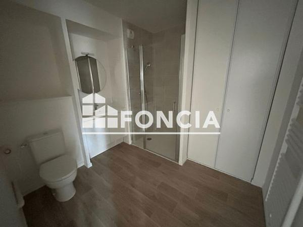 Location Appartement 3 pièces 57.69 m² - 19 QUAI CAMERE ET 38 AVENUE DE PARIS Vernon 27200