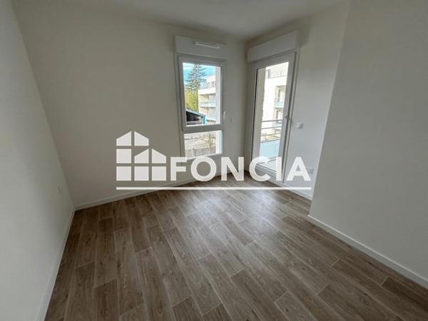 Location Appartement 3 pièces 57.69 m² - 19 QUAI CAMERE ET 38 AVENUE DE PARIS Vernon 27200