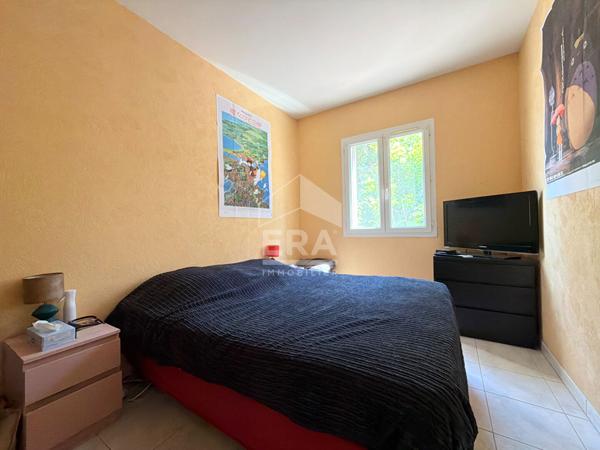 A VENDRE 13610 LE PUY STE REPARADE MAISON TYPE 6 PIECES D'ENVIRON 151M² AVEC DOUBLE GARAGE, PISCINE ET JARDIN