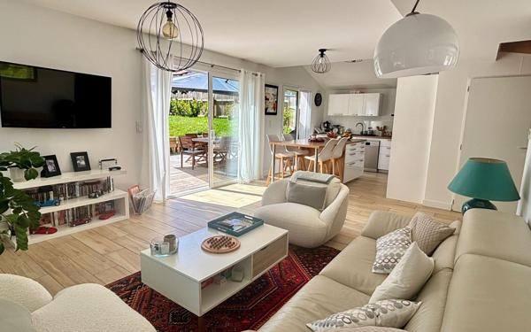 Maison à vendre    5 pièces •  Urcuit