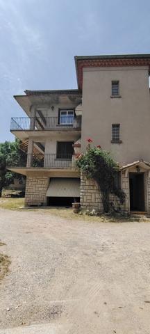 Maison 12 pièces sur 2 niveaux