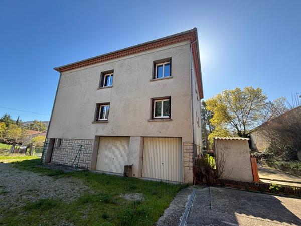 Maison 12 pièces sur 2 niveaux