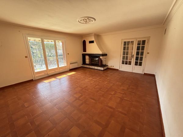 Maison 12 pièces sur 2 niveaux