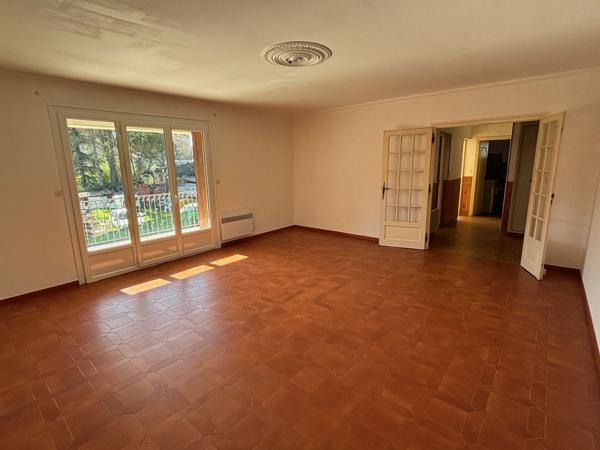 Maison 12 pièces sur 2 niveaux