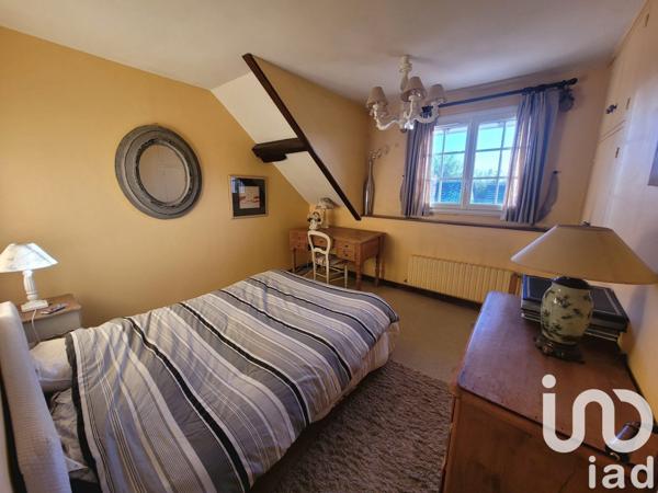 Maison traditionnelle 7 pièces de 140 m² à Fontenay-sur-Eure (28630)