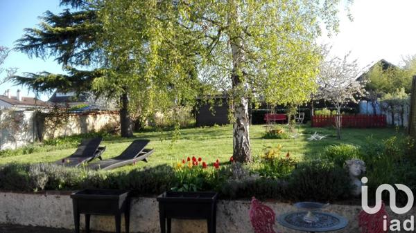 Maison traditionnelle 7 pièces de 140 m² à Fontenay-sur-Eure (28630)