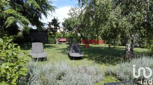 Maison traditionnelle 7 pièces de 140 m² à Fontenay-sur-Eure (28630)