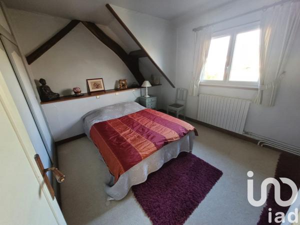 Maison traditionnelle 7 pièces de 140 m² à Fontenay-sur-Eure (28630)