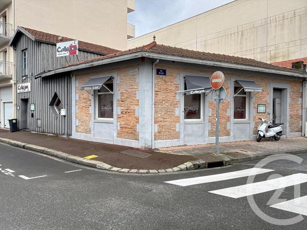 Maison à vendre  5 pièces - 177,57 m 2   GUJAN MESTRAS  - 33