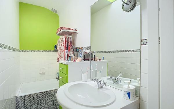 Maison à vendre    3 pièces • 50 m2 Nantes