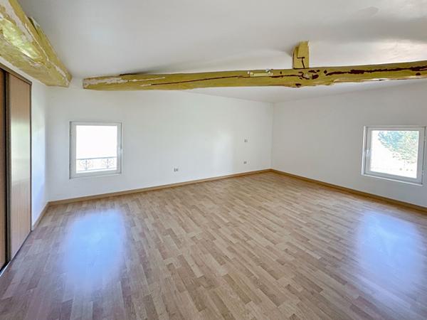 Location maison Castelmayran - 6 pièce(s) - 299 m² - 1 200 €/mois