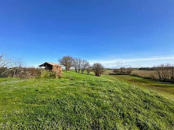 Location maison Castelmayran - 6 pièce(s) - 299 m² - 1 200 €/mois