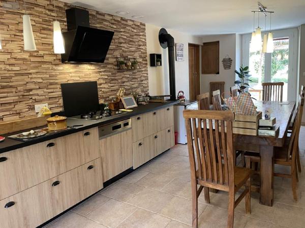 Maison à vendre à Ribérac en Dordogne (24600), ref : 077/1550