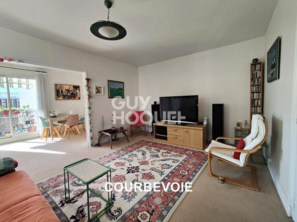 Appartement Courbevoie 3 pièces 61,63m2