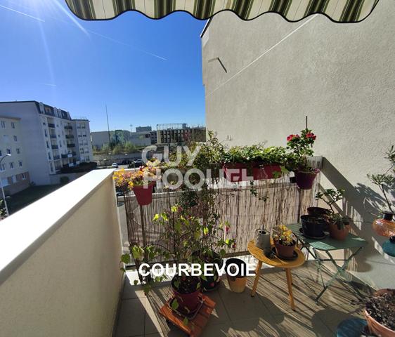 Appartement Courbevoie 3 pièces 61,63m2