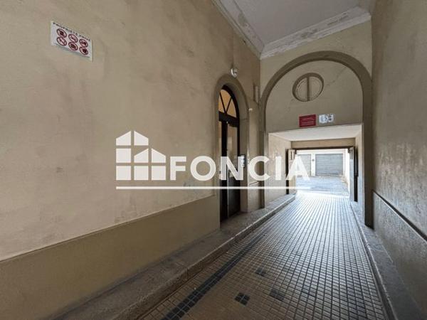 Location Appartement 2 pièces 51.56 m² - 44 RUE JULES BRUNARD Lyon 69007