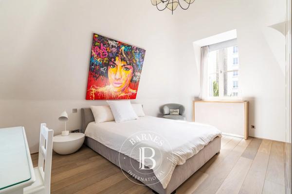 Paris 16ème, Hôtel particulier 8 Chambres -  499 m² à vendre