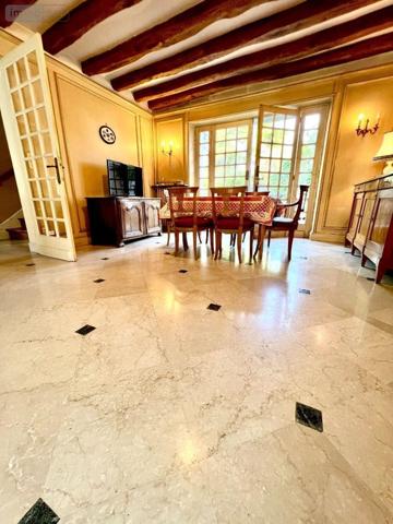 Maison de ville à vendre à Écueillé dans l'Indre (36240), ref : 016/432