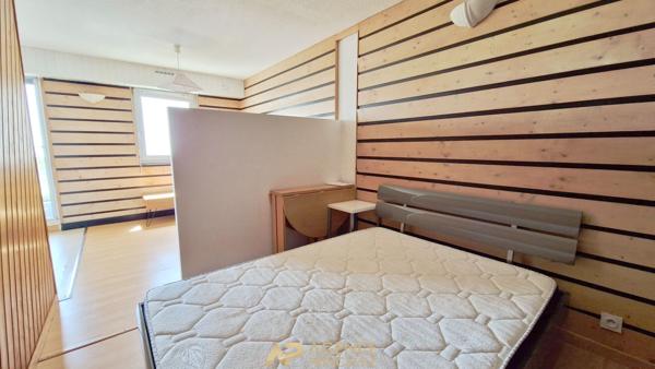Appartement T2 vue mer avec loggia et parking ? Les Minimes La Rochelle 195 000 € **  - Référence  ND713D2