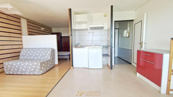 Appartement T2 vue mer avec loggia et parking ? Les Minimes La Rochelle 195 000 € **  - Référence  ND713D2