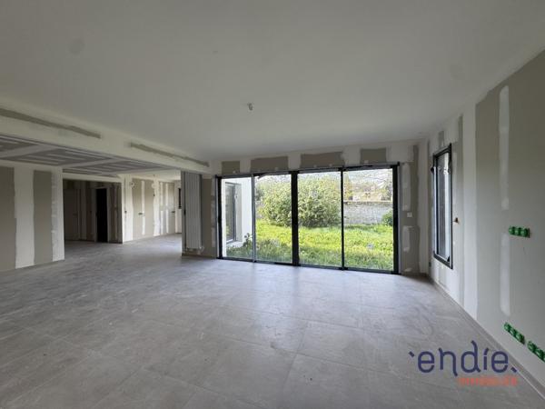 Maison neuve 6 pièces – 154 m² – Cadre privilégié au bord de l'orne