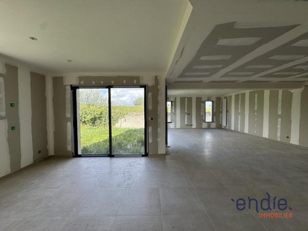 Maison neuve 6 pièces – 154 m² – Cadre privilégié au bord de l'orne