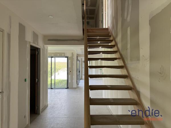 Maison neuve 6 pièces – 154 m² – Cadre privilégié au bord de l'orne