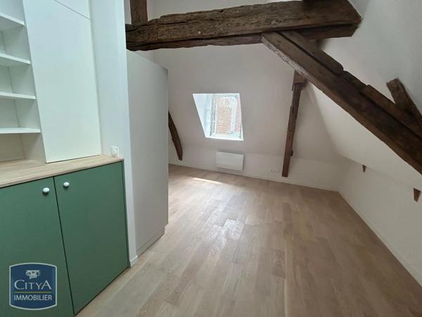 Appartement à louer 3 pièces 56.83m² Douai (59500)