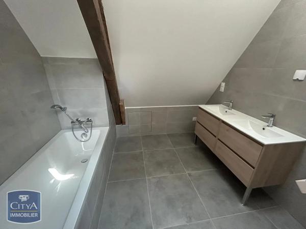 Appartement à louer 3 pièces 56.83m² Douai (59500)