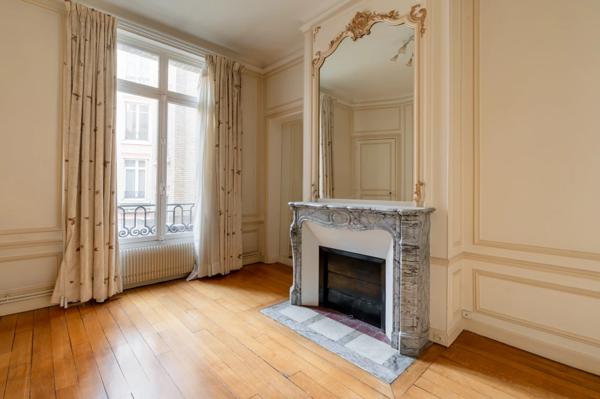 Appartement Paris 17e - ÉTOILE