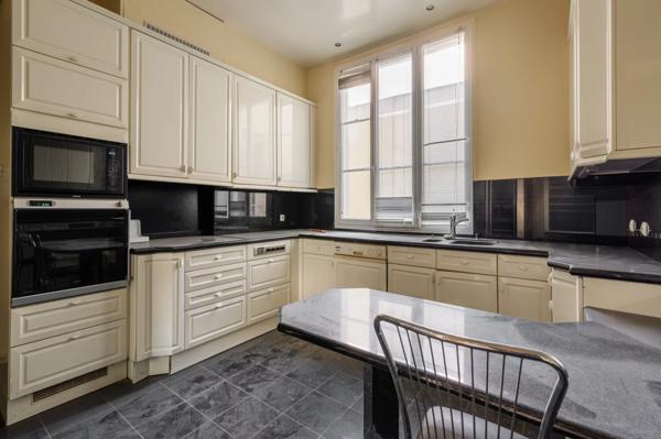 Appartement Paris 17e - ÉTOILE