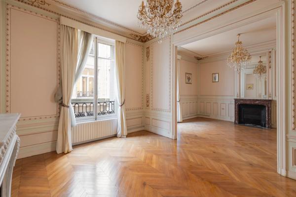 Appartement Paris 17e - ÉTOILE