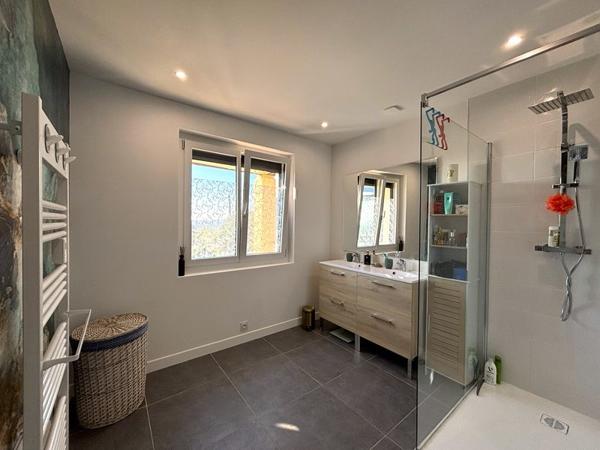 Maison 9 pièces - 225 m² Bien prestige