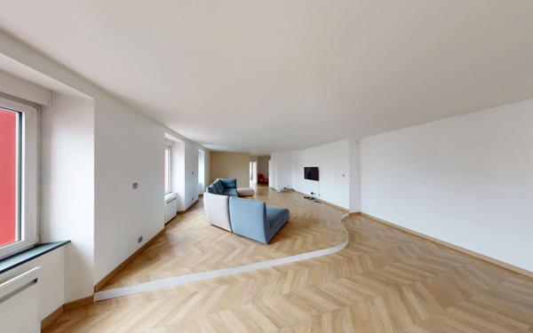 Appartement à vendre    5 pièces • 168,08 m2 Danjoutin