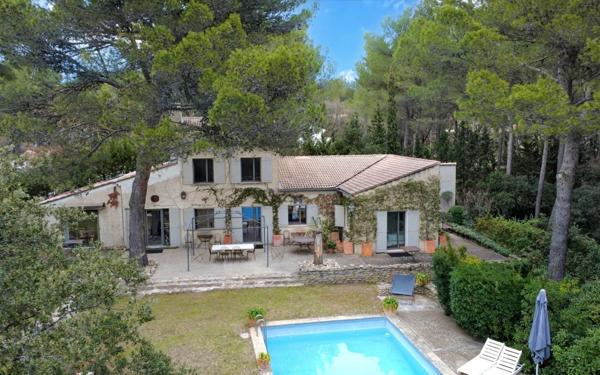 Maison à vendre    5 pièces •  L'Isle-sur-la-Sorgue