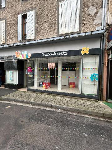 🏢 IMMEUBLE DE RAPPORT ? C?UR DE MAURIAC ? EMPLACEMENT N°1

Idéalement situé en plein ...