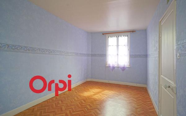 Maison à vendre    5 pièces •  Bernay