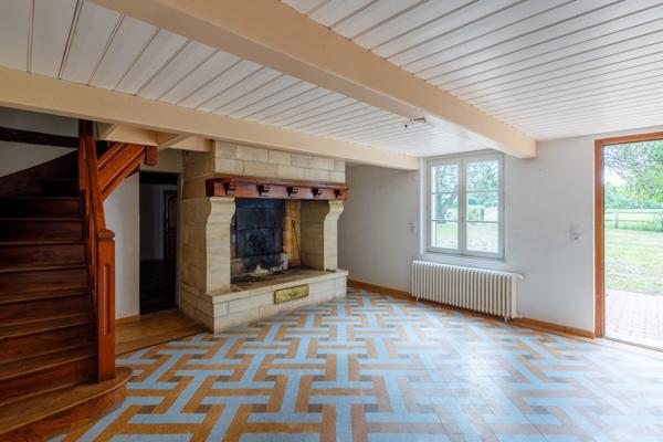 Dozulé - Maison de caractère - 189 m2 habitables - 4/5 chambres - Dépendances - Garages - Terrain 1 ha environ