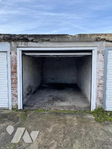 CALAIS - GARAGE - CENTRE VILLE 