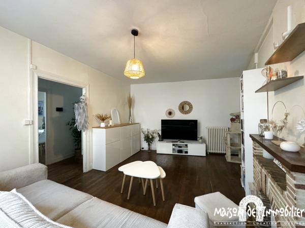 Location Maison de ville - Courette et cave - 4 chambres - 104m² - COGNAC quartier Vieux Cognac
