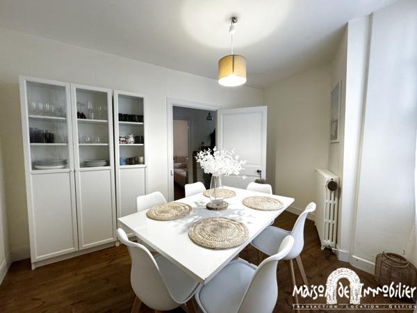 Location Maison de ville - Courette et cave - 4 chambres - 104m² - COGNAC quartier Vieux Cognac