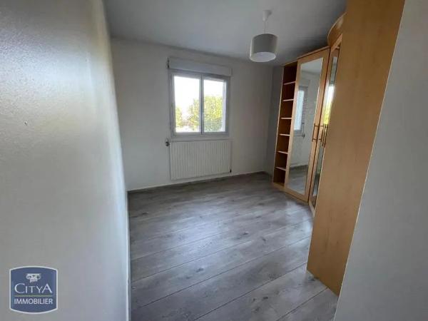 Appartement à louer 3 pièces 70.67m² Saint-Julien-en-Genevois (74160)