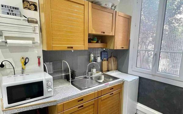 Appartement à vendre    2 pièces • 40 m2 Nice
