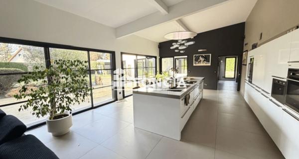 À vendre Maison 8 pièces 260 m² - Moncé-en-belin 72230