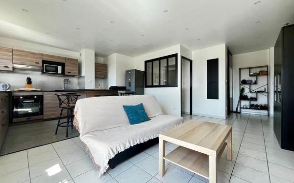 Appartement à vendre    3 pièces • 55,49 m2 Miramas