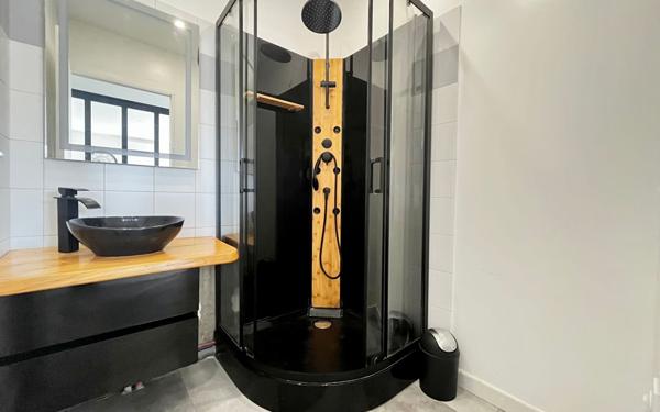 Appartement à vendre    3 pièces • 55,49 m2 Miramas