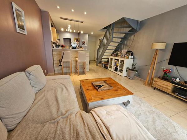 Appartement duplex 3 pièces, 68 m², Jardinet, 2 parkings